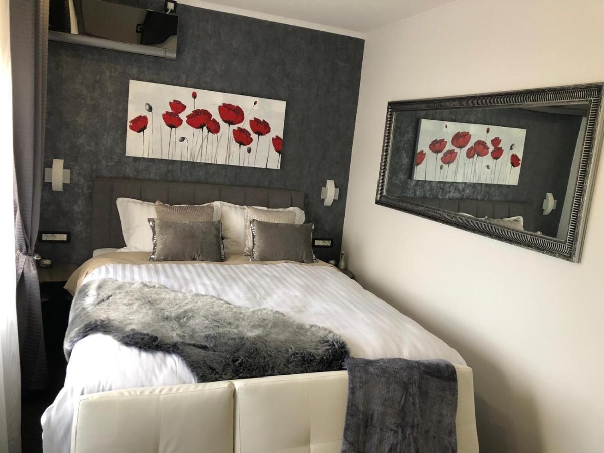 Luxury Rooms Lira Ogulin Dış mekan fotoğraf